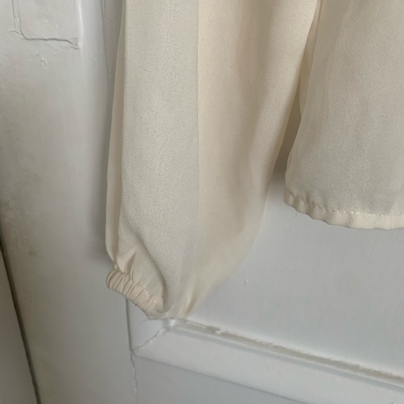 H&M Cream Relaxed Blouse with Bib Collar - Picture 4 of 4